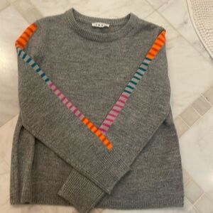Women’s grey sweater